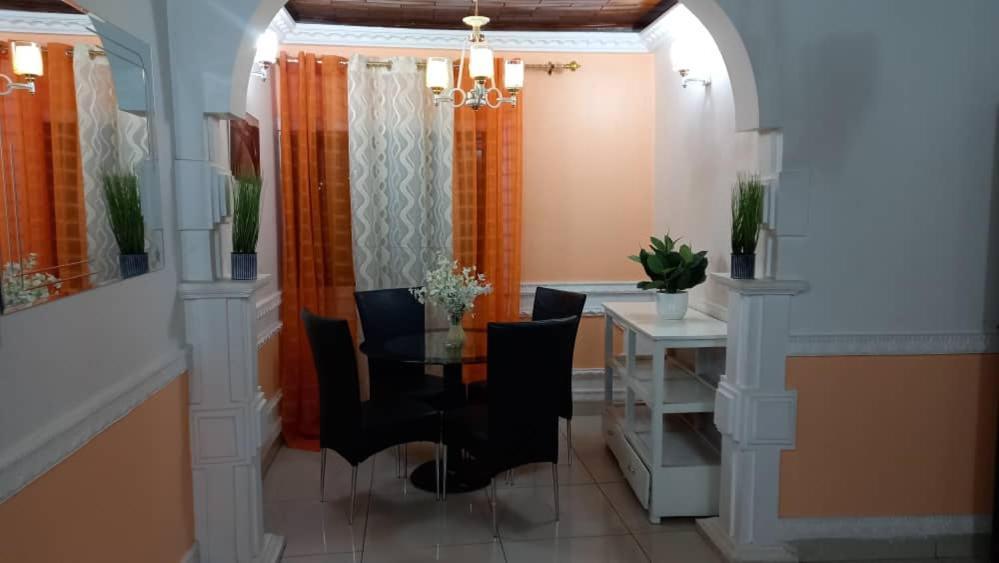 Appartement Meuble 3Ch Yaounde Omnisport - Tigson Kültér fotó