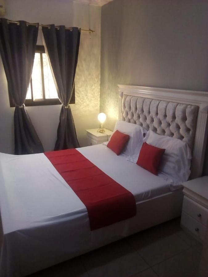 Appartement Meuble 3Ch Yaounde Omnisport - Tigson Kültér fotó