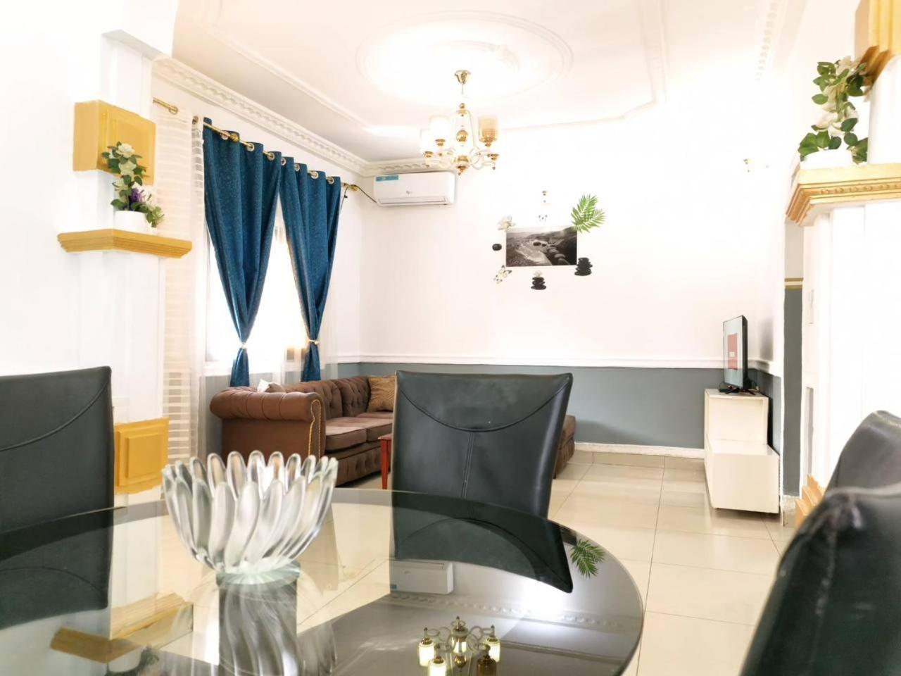 Appartement Meuble 3Ch Yaounde Omnisport - Tigson Kültér fotó