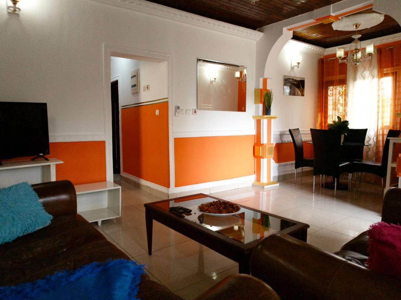 Appartement Meuble 3Ch Yaounde Omnisport - Tigson Kültér fotó